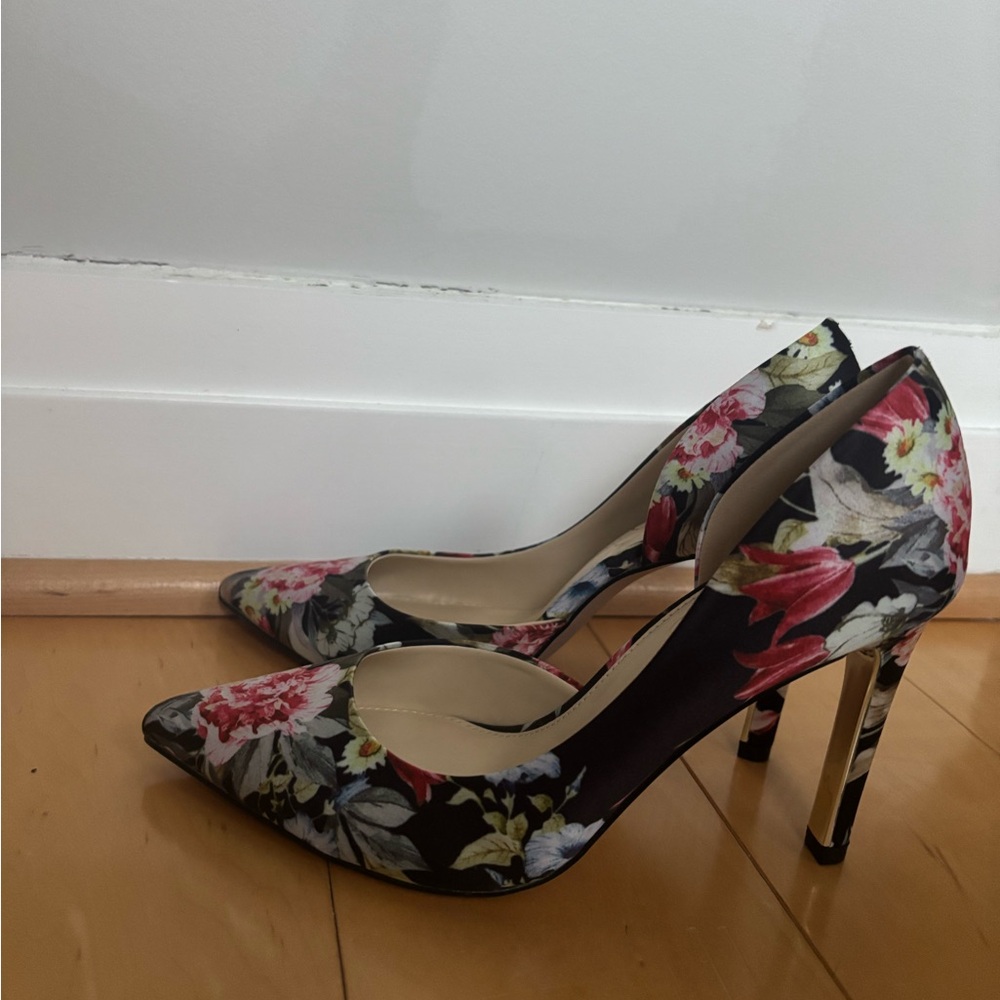 BRAND NEW Jessica Simpson Floral Print Women's Heels - Picture 2 of 7